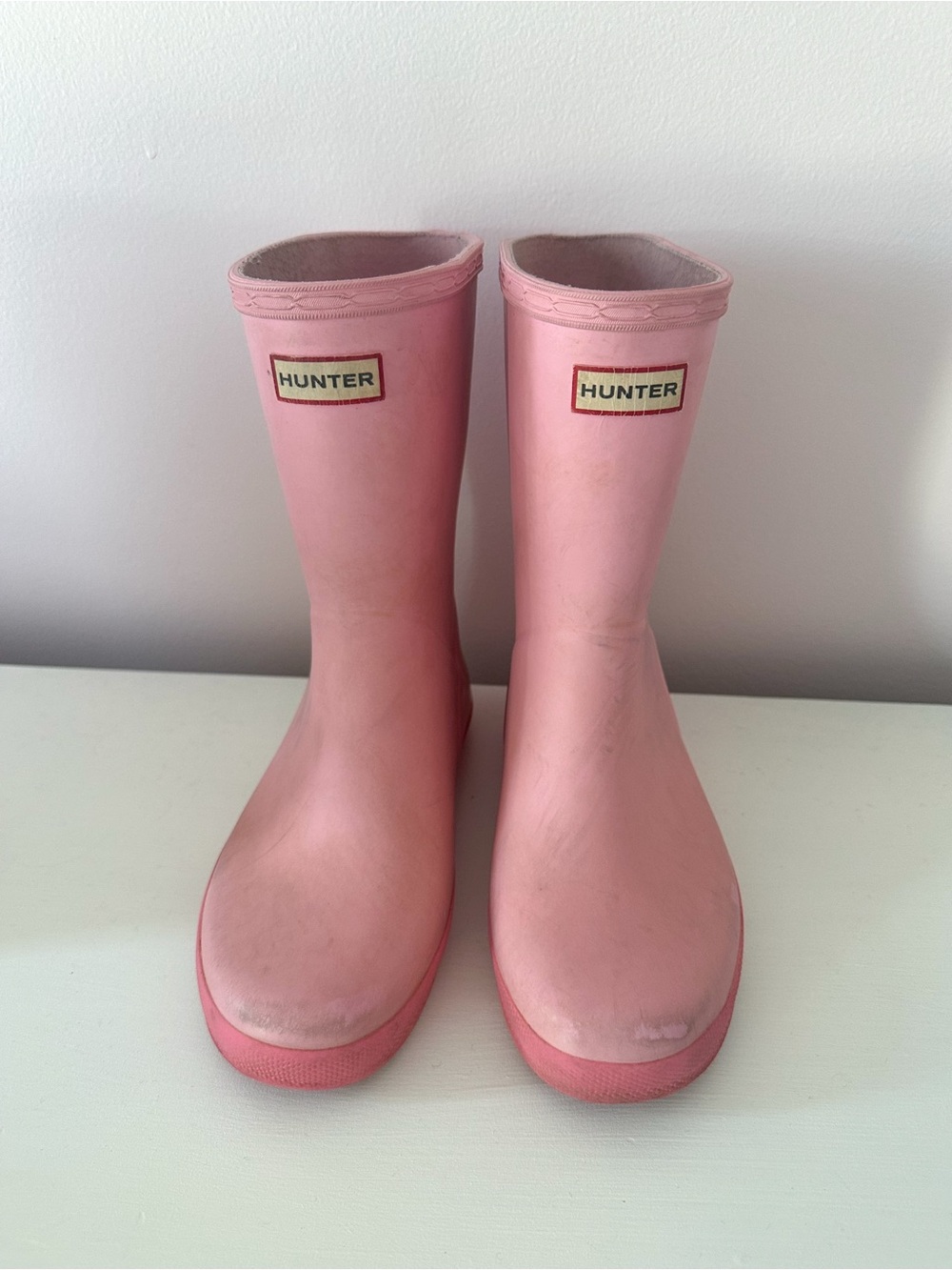 Hunter pink rain boots girls size 2 US